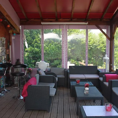 营地 Camping De La Vallee Du Doux 2*